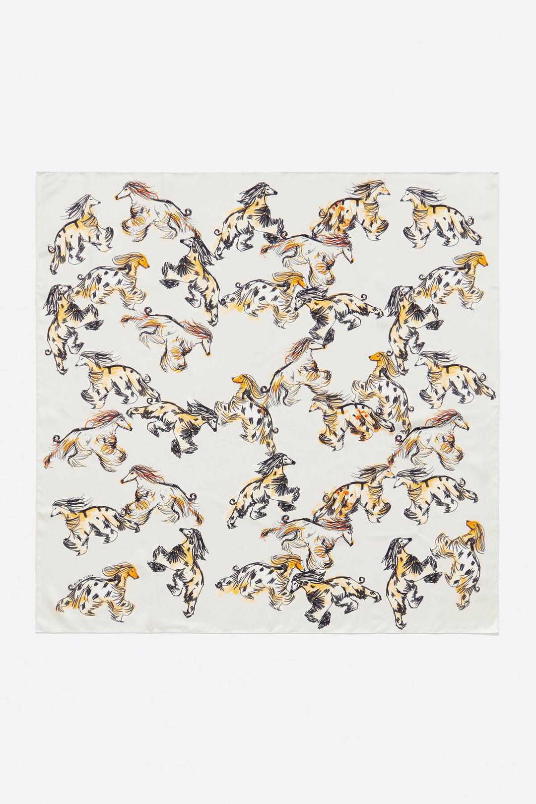 Pañuelo seda galgos beige