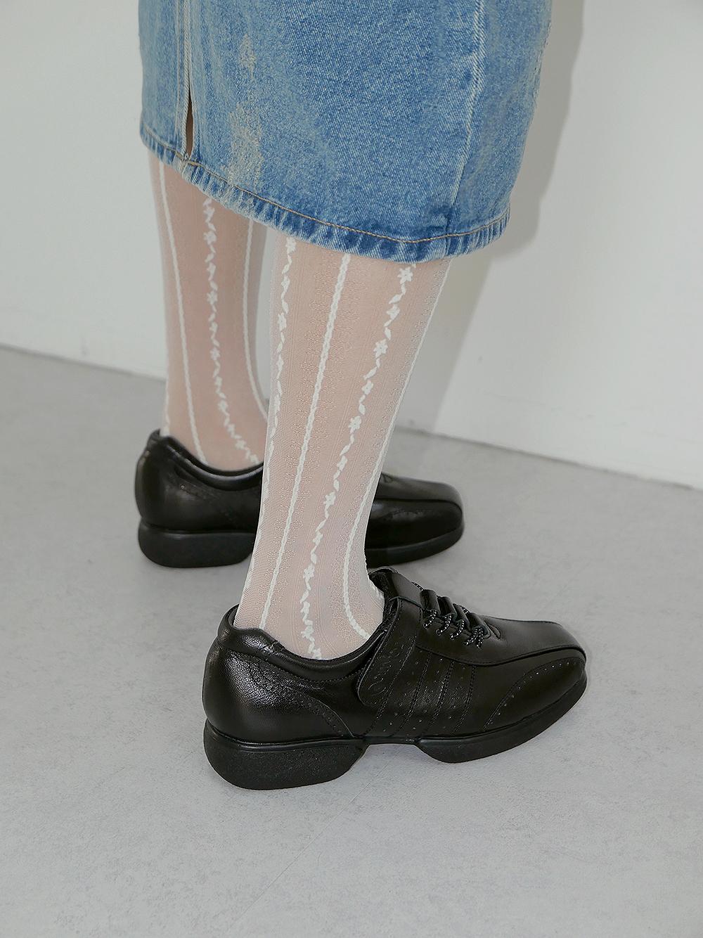 vintage leather sneakers