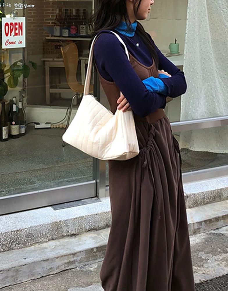 아이띵소 COZY NEAT BAG PUFFY 코지 니트백 퍼피 데일리 숄더백 패딩백 가벼운가방