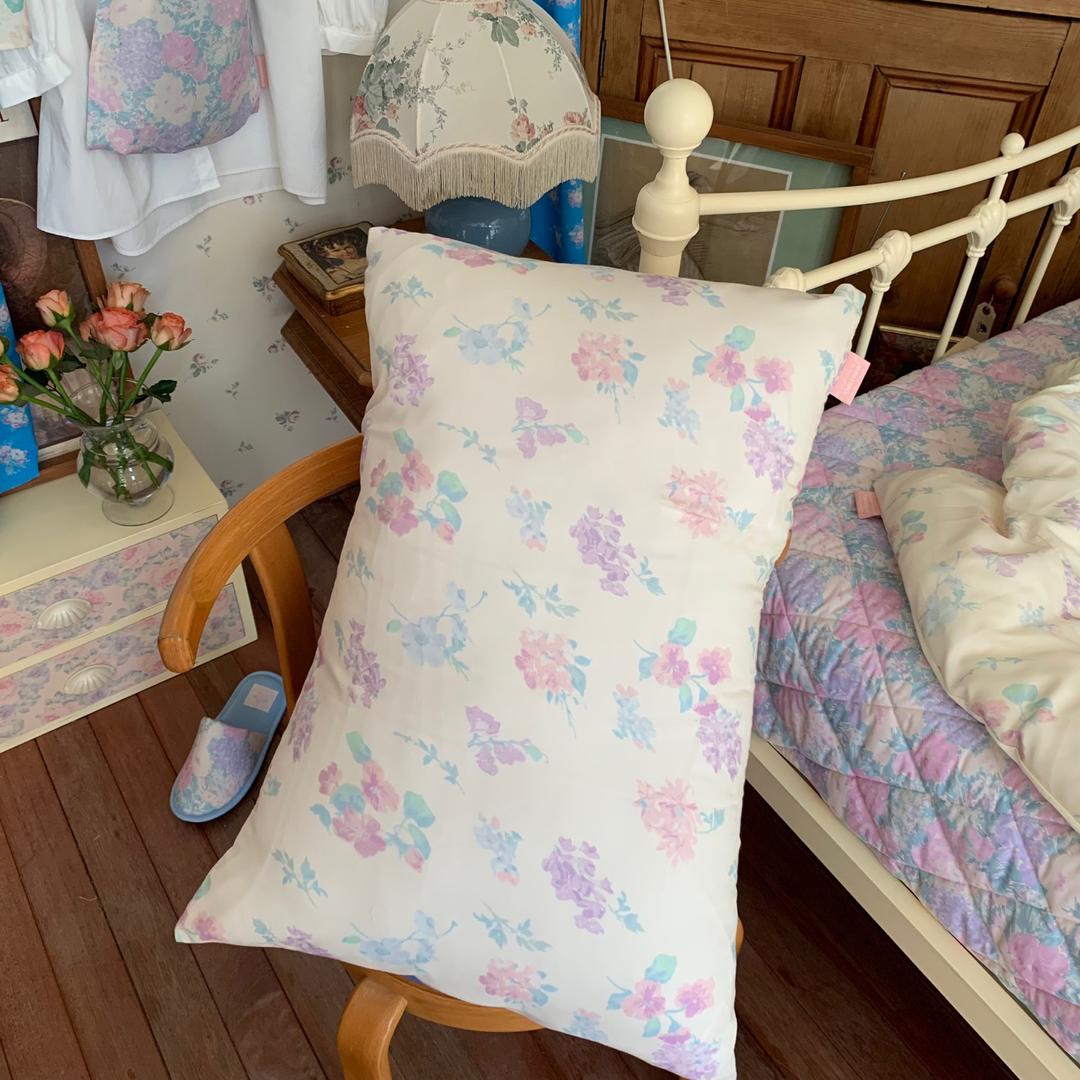 cream yellow bedding  (pillow cover)