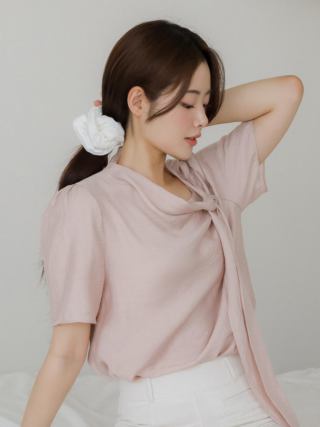 [made] 아르 스카프 블라우스 (Pink)