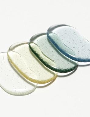 피넛 수저받침, 유리한삶