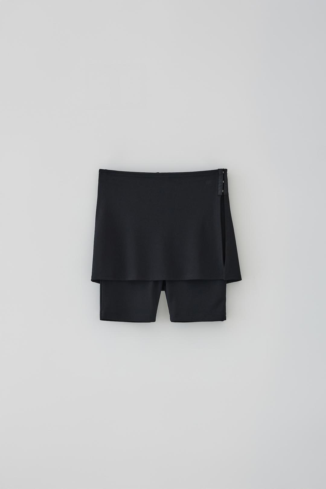 T/T Wrap biker shorts (black)