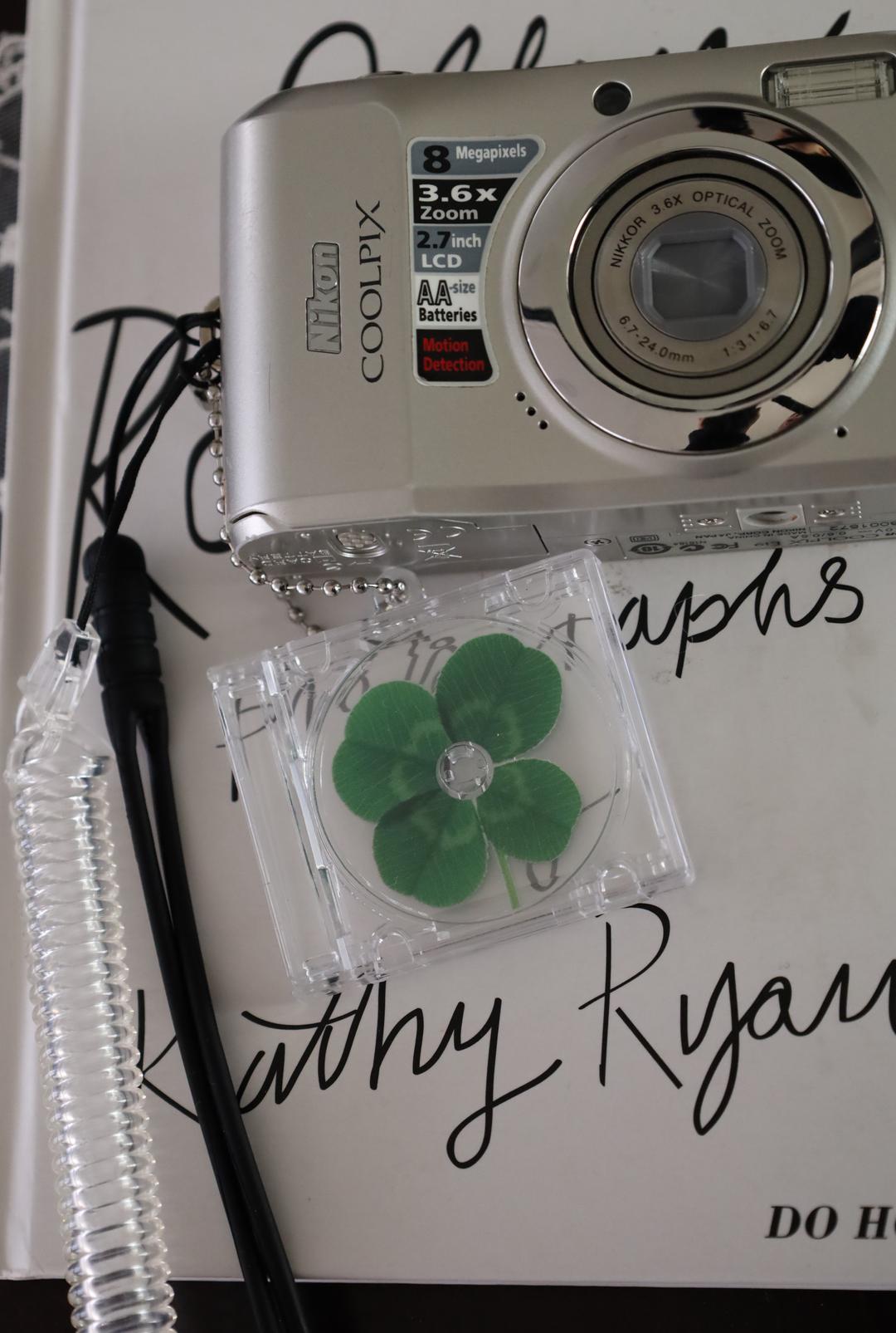 clover melody keyring