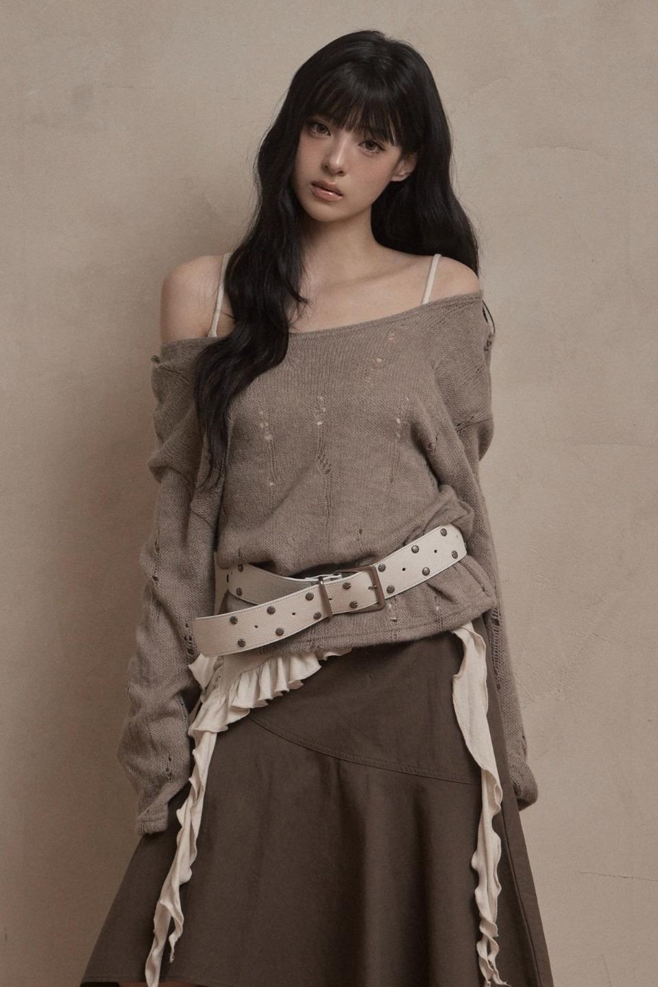 Damage Punching Knit (beige)