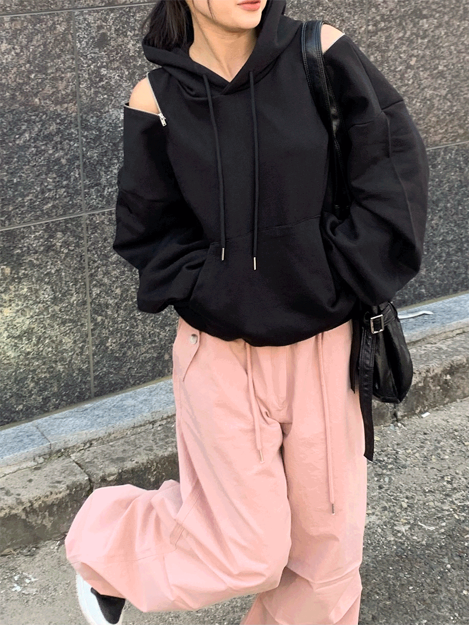 [S/S]넬리오 지퍼 트임 박시 후드 티(2color)