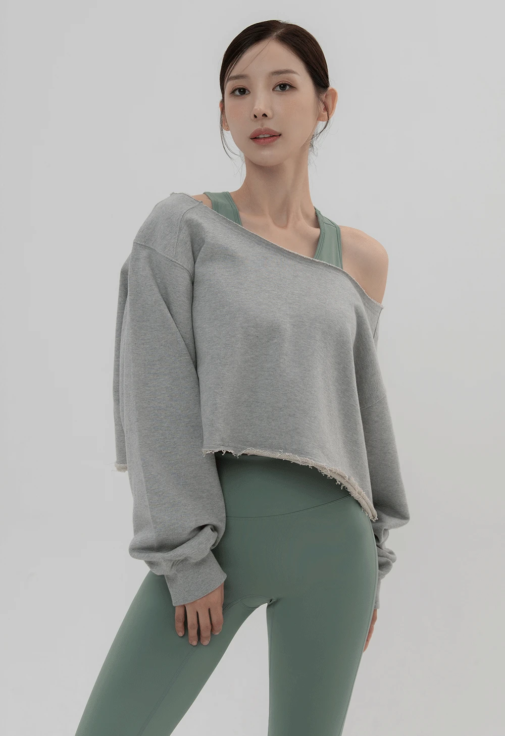 빈티지 오프숄 크롭 맨투맨 (2color)