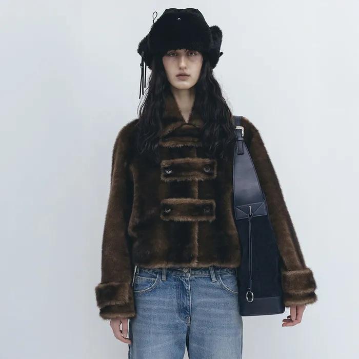 FAUX FUR TAB TOGGLE JACKET (BROWN)