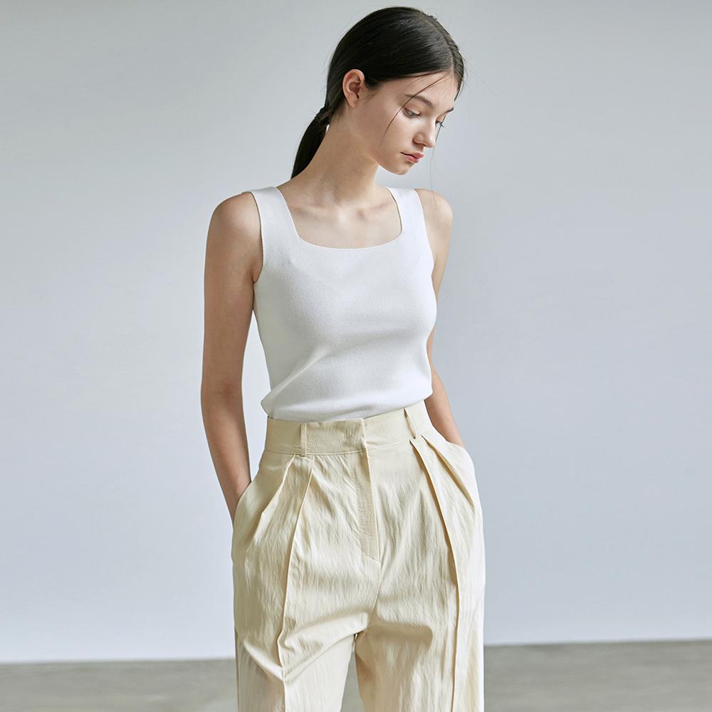 닉앤니콜 [1+1] SQUARE NECK KNIT SLEEVELESS