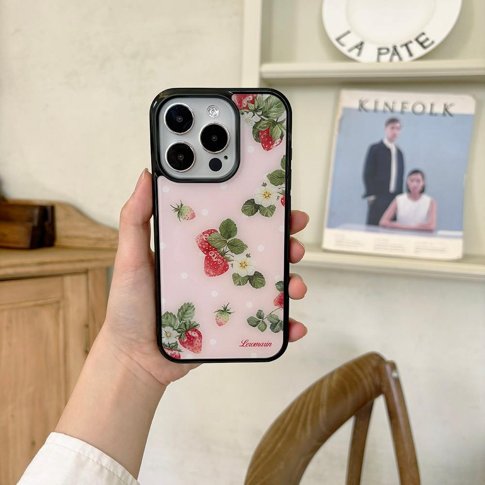 strawberry cream case / 딸기 크림 글라스 아이폰 15pro max 케이스