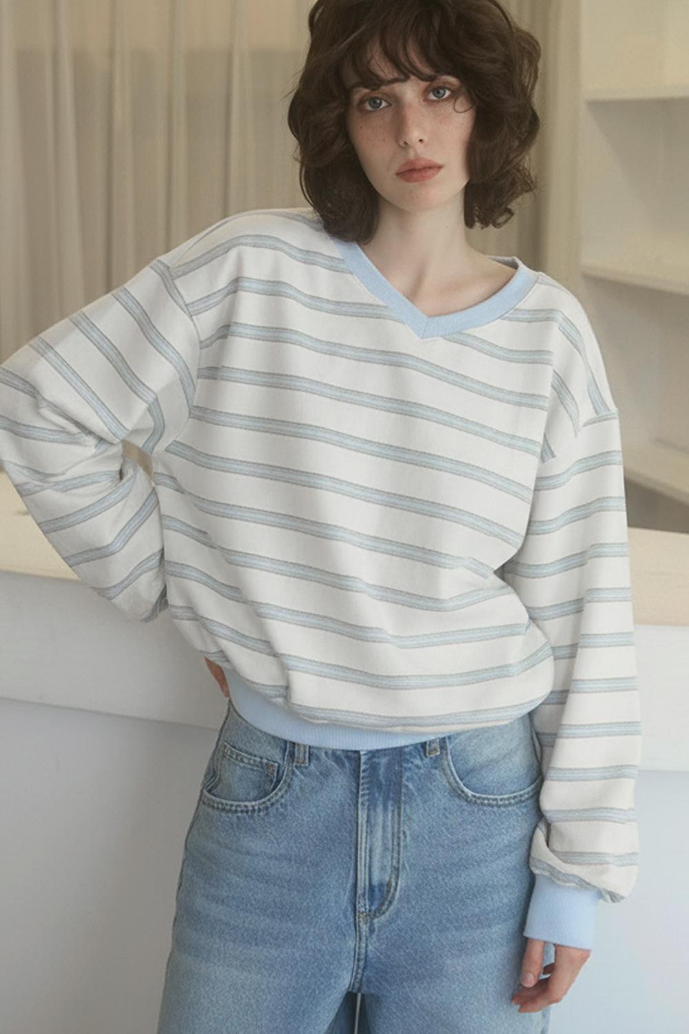 로빈 스트라이프 브이넥 맨투맨_아이보리