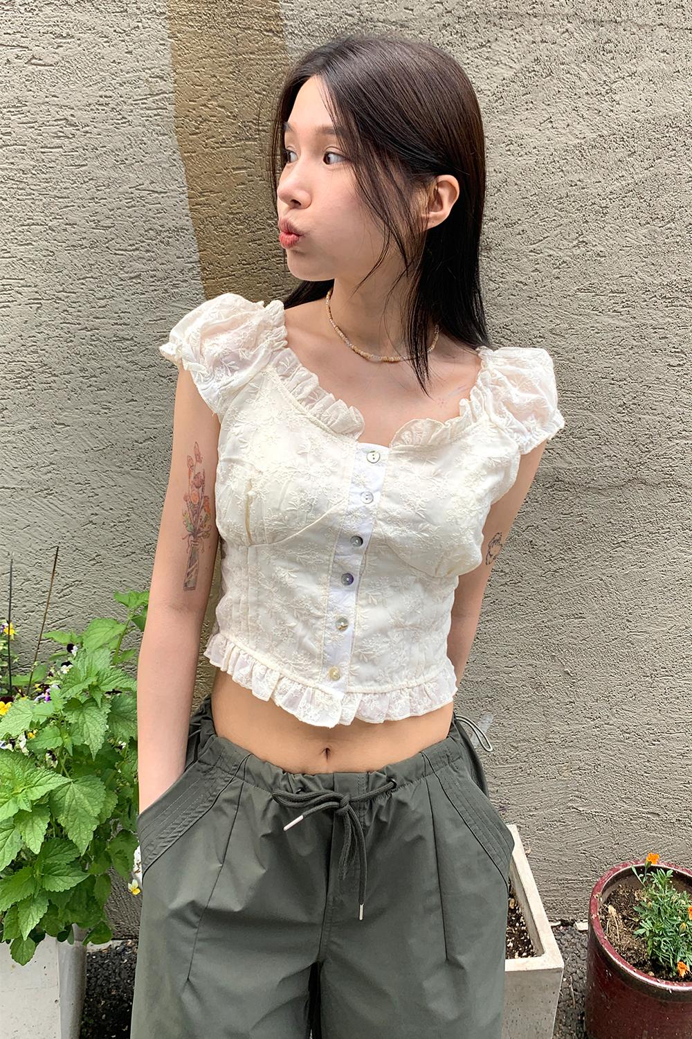 angel vintage puff blouse