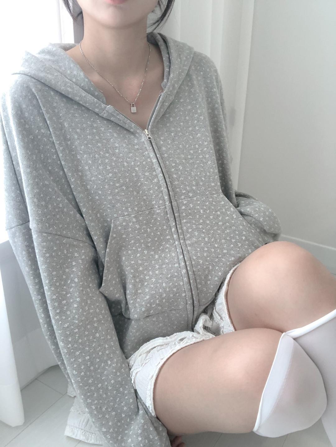 flower hood zip-up (3c)
