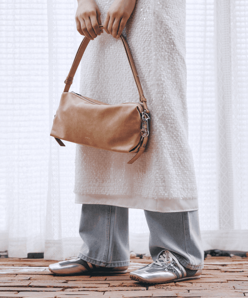 Morrow Square Sneakers · 머로우 스퀘어 스니커즈