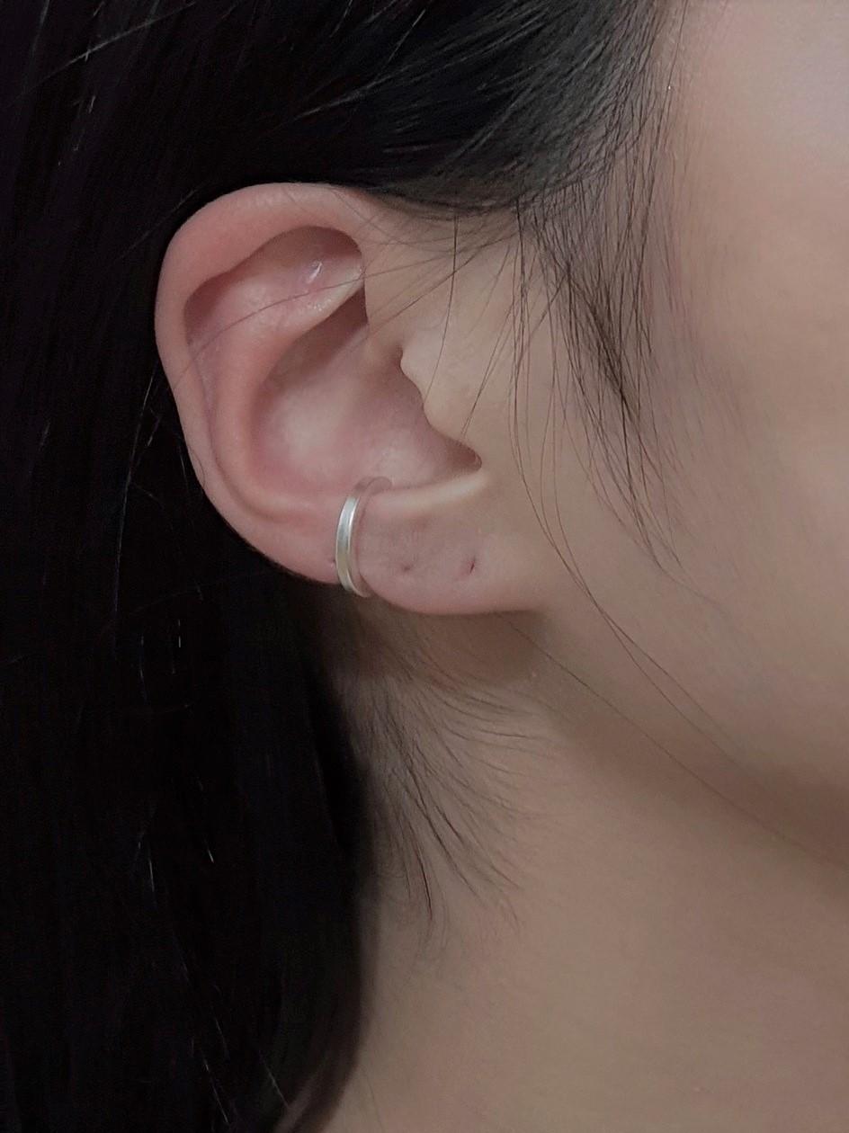 Basic earcuff