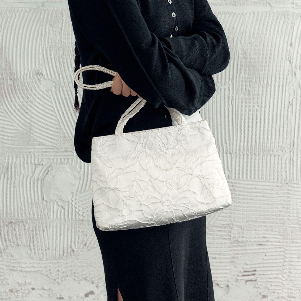 tae jacquard shoulder bag (cream)