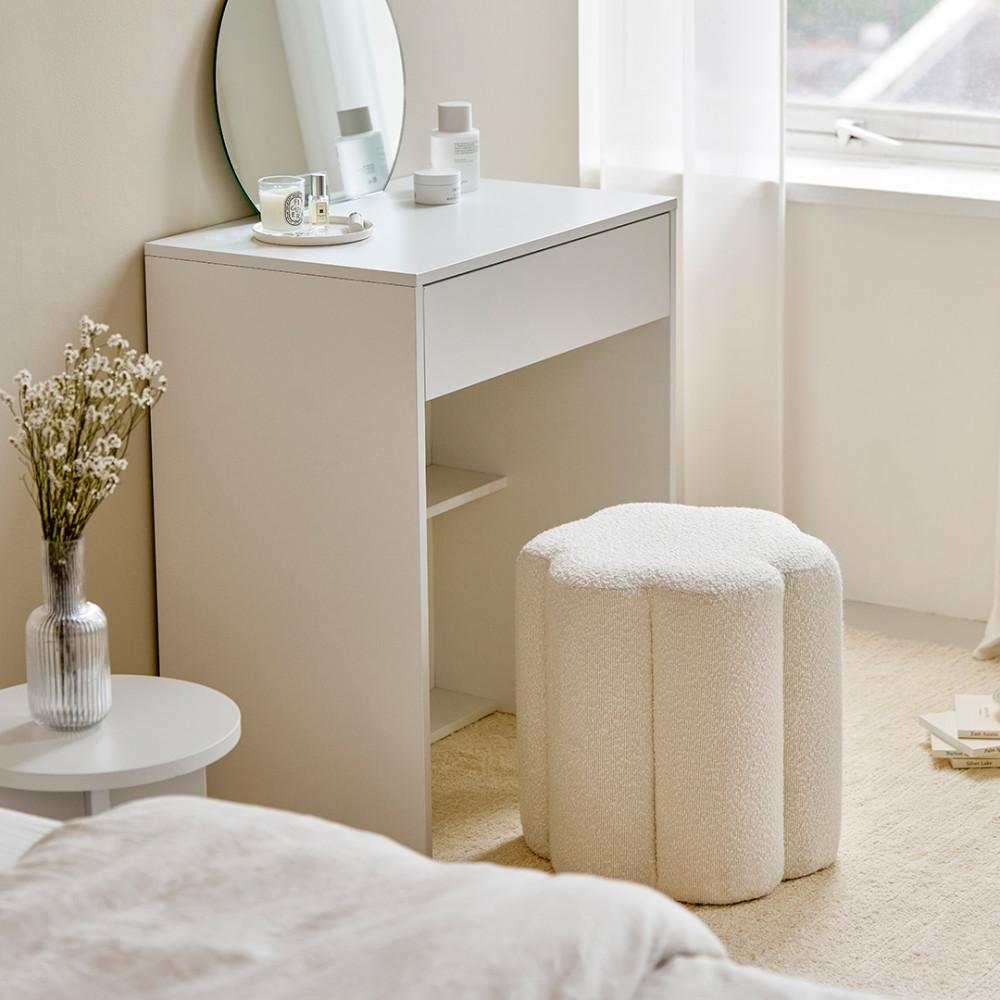 메종드꼼마 까눌레스툴 화장대의자 인테리어 침실의자