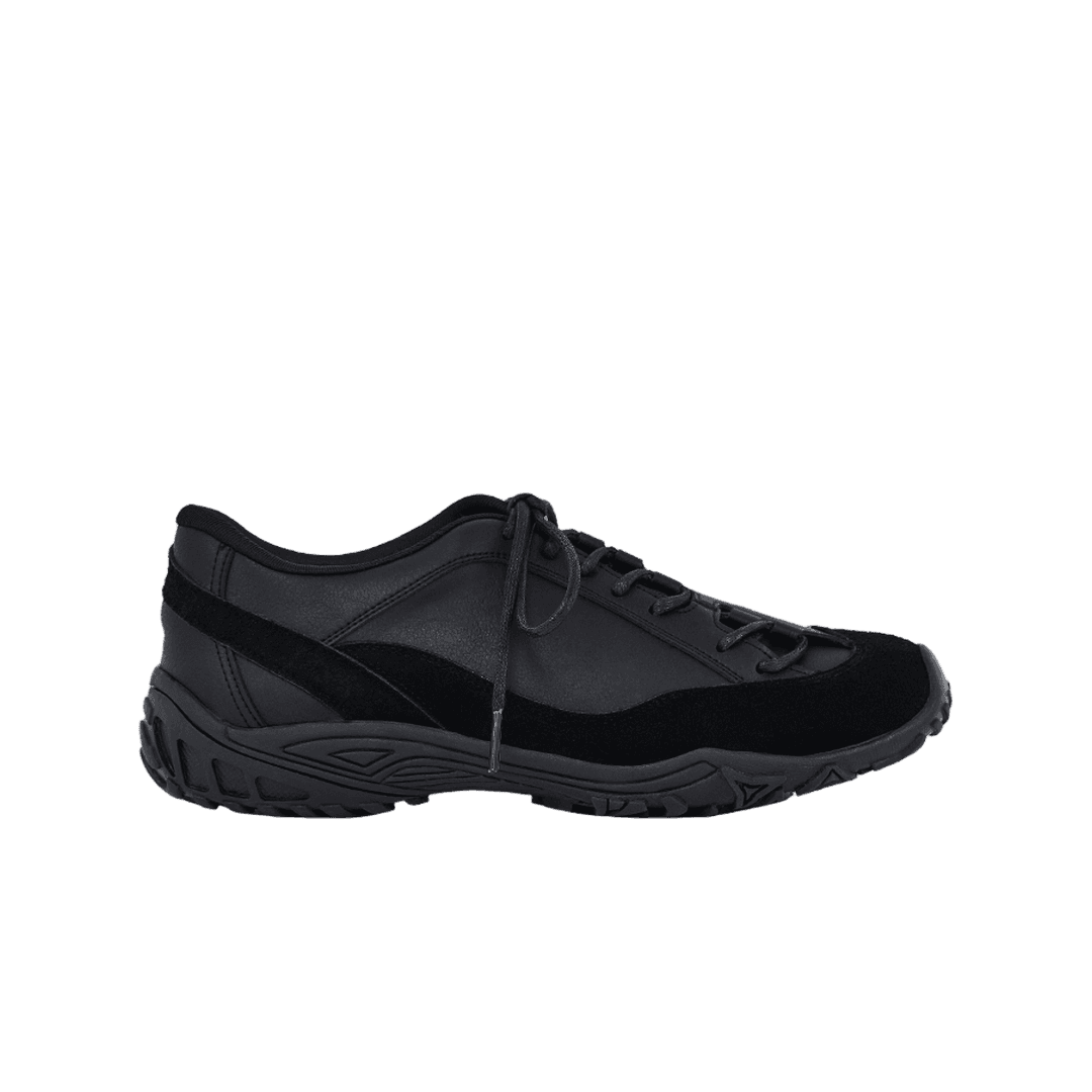 커브드 레이스 No.2 스니커즈 블랙