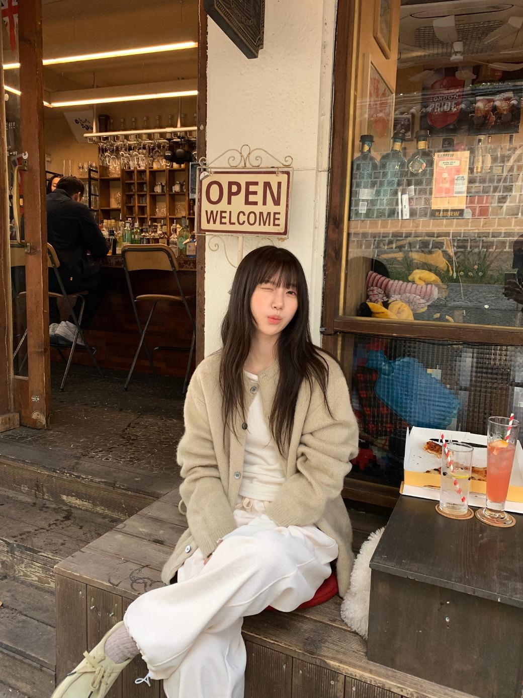 프릴리 NM. Cozy Round Alpaca Cardigan