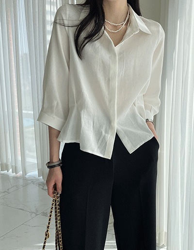 [ made 뒤태 감동 ] 로제나 블라우스