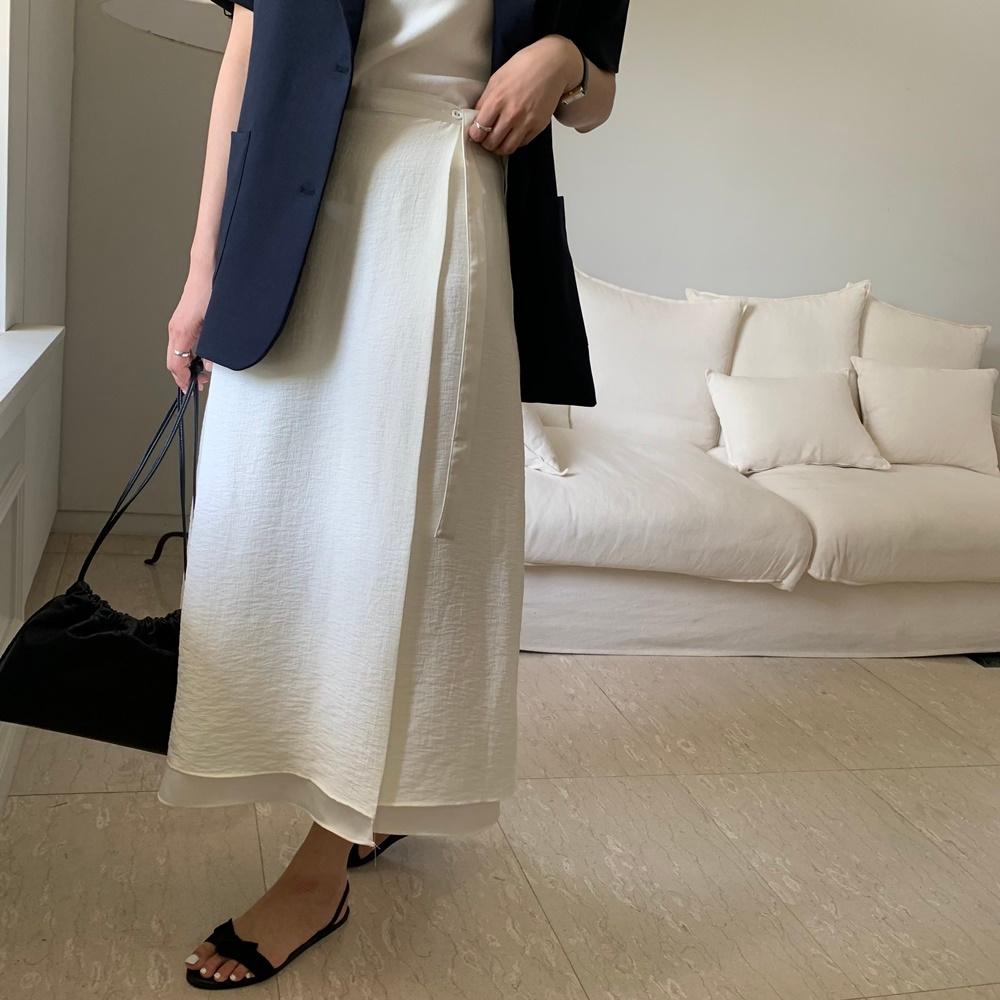 무드프랑 라엘 시어 랩 버튼 스트랩 새틴 롱 스커트