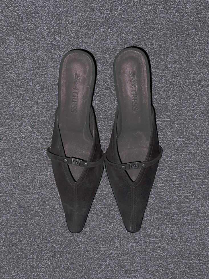 ESSENTIAL WAXED MULES 01 GRAY