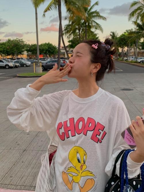 [MADE BY JOOBERRY] 디즈니정품* CHOPE TWEETY TEE - IVORY