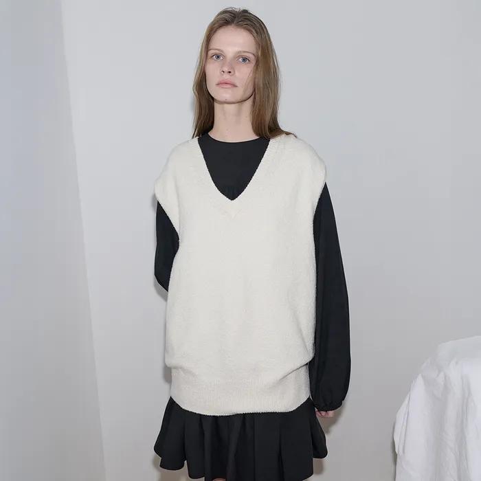 Boucle Knit Vest - Milk Cream