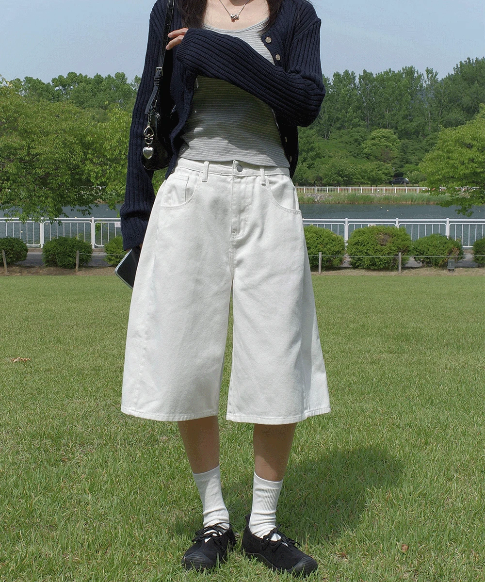[~2XL/숏,기본] 넛트 뒷포켓 핀턱 버뮤다 코튼 팬츠