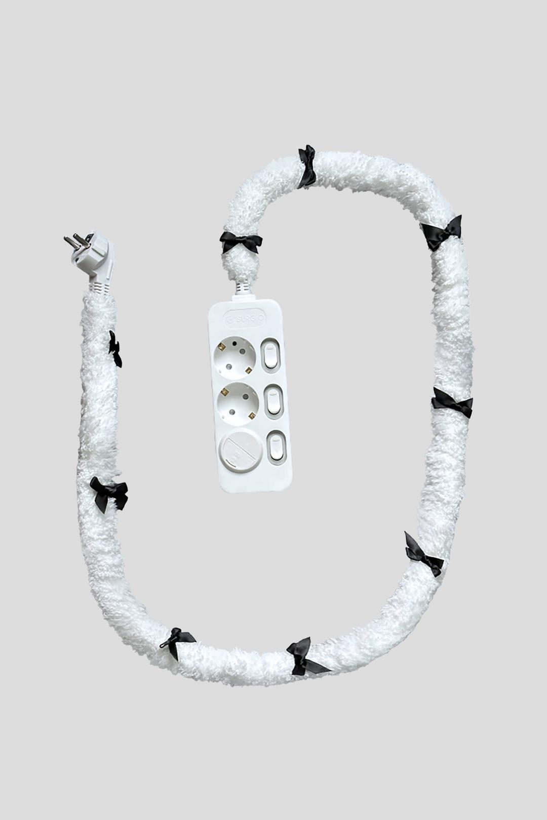 Fuzzy multi-tap_Ribbon_White (Black)