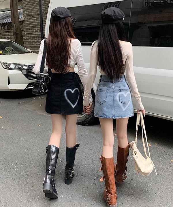 [가을🍂/당일출고] 백하트 투버튼 데님 미니스커트
