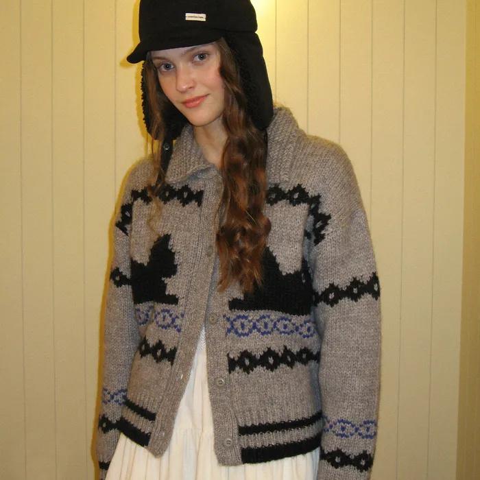 [11th] Cat Vintage Alpaca Sweater - Grey