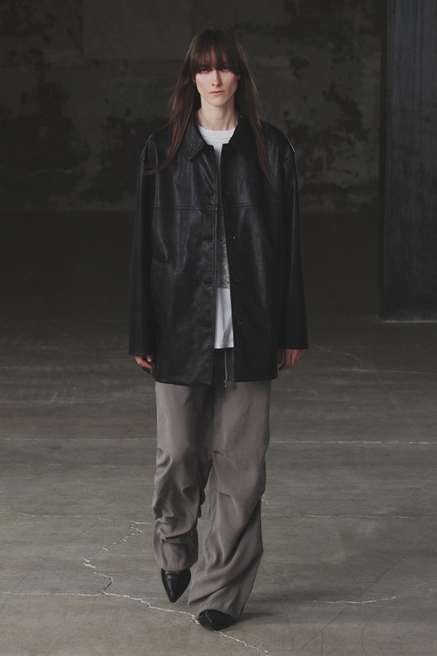 에코 레더 카 코트 BLACK