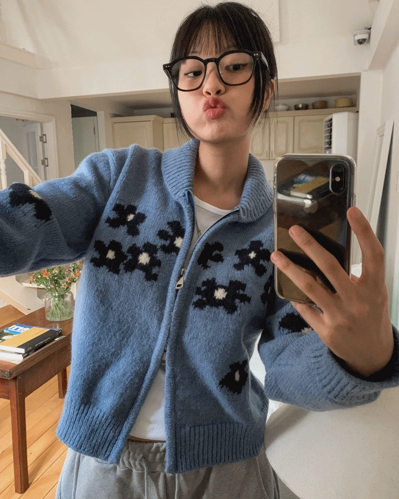 DAISY TWO WAY KNIT ZIP-UP