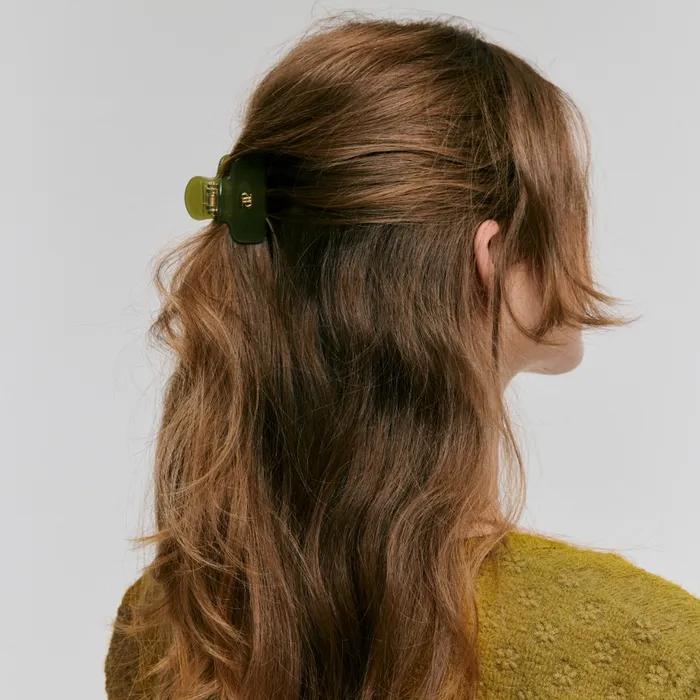 cellulose hair claw - olive (S)