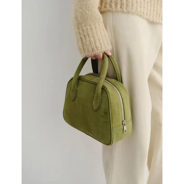 SUEDE BOSTON TOTE BAG PISTACHIO_UDBA5F202E2