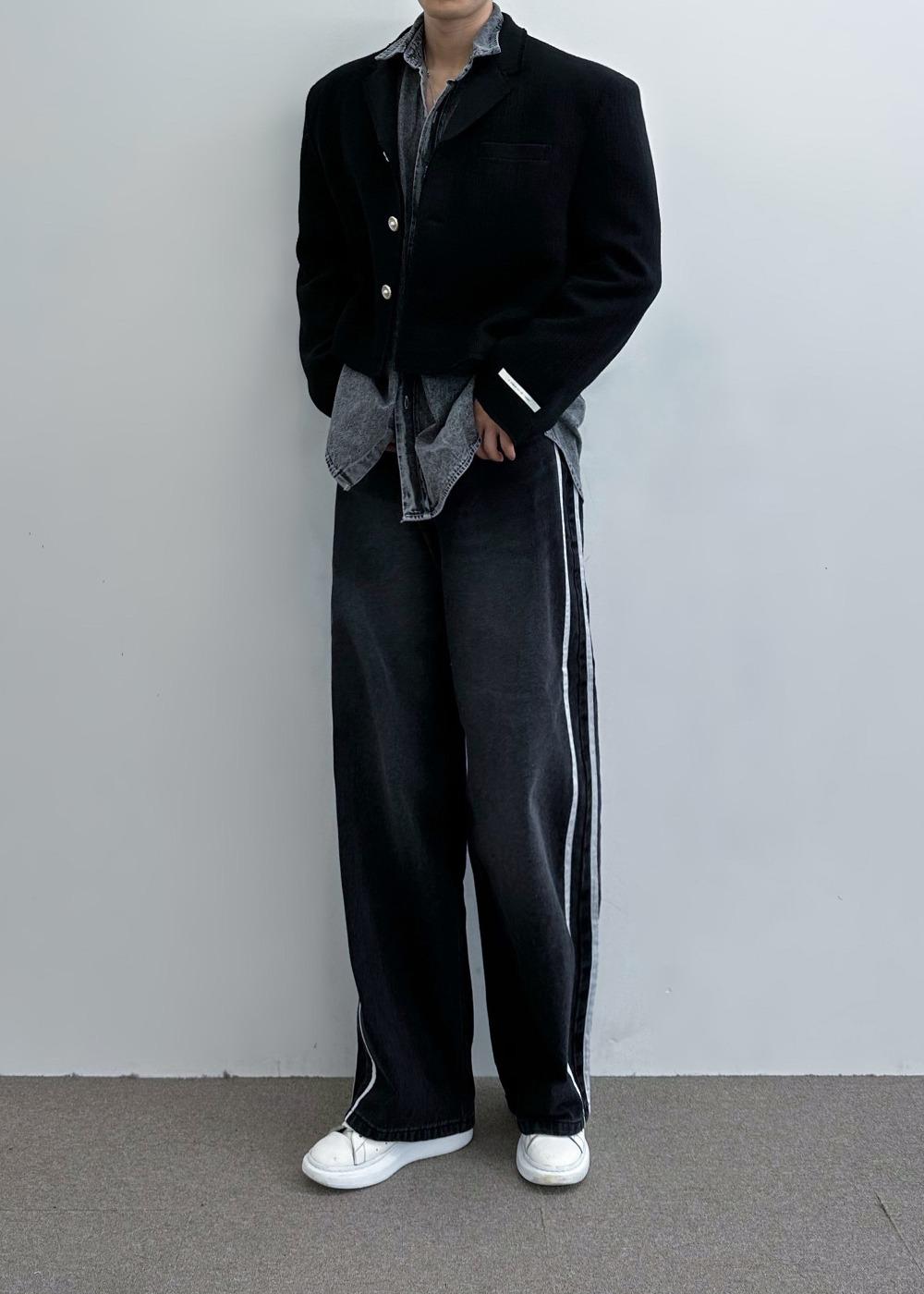 LEON-Crop JK (Black)