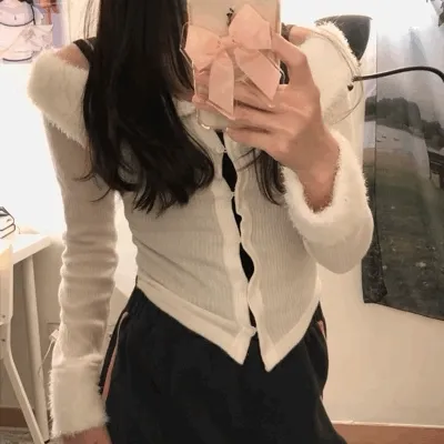 폼폼 크롭 오프숄더t ( 3color )