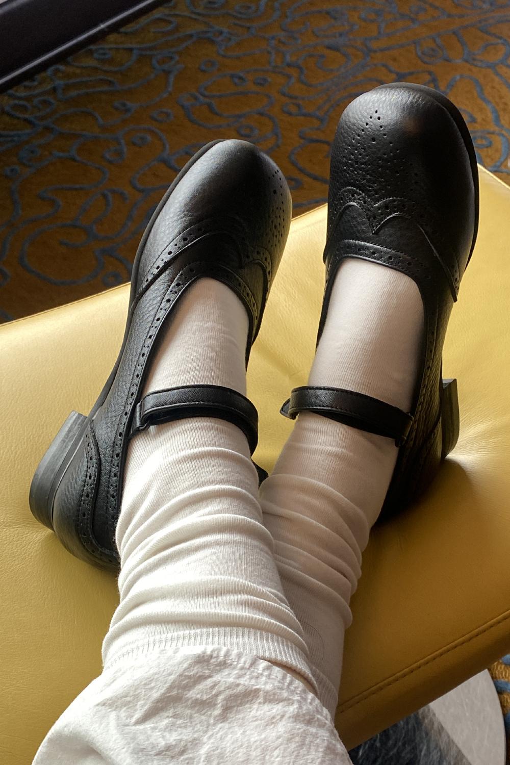 24PF Eyelet  Maryjane  / Black