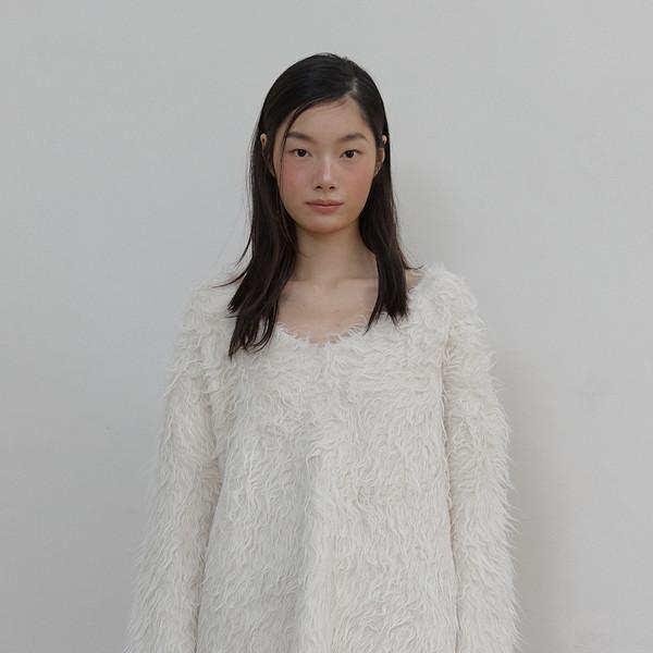 WOOL HAIRLY BRUSH V SWEATER (IVORY)(12월 31일 예약배송)