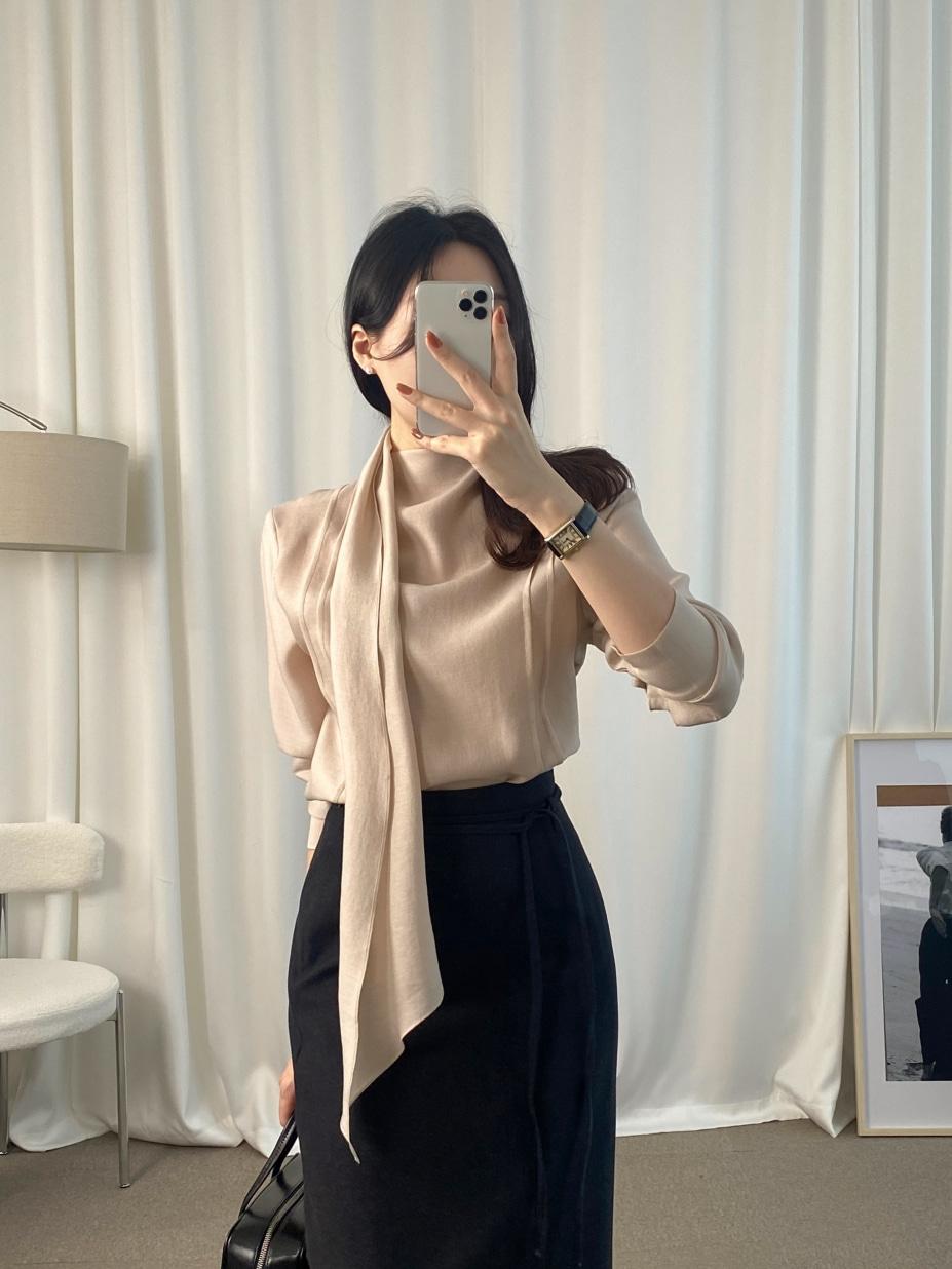 브린 스카프 타이블라우스