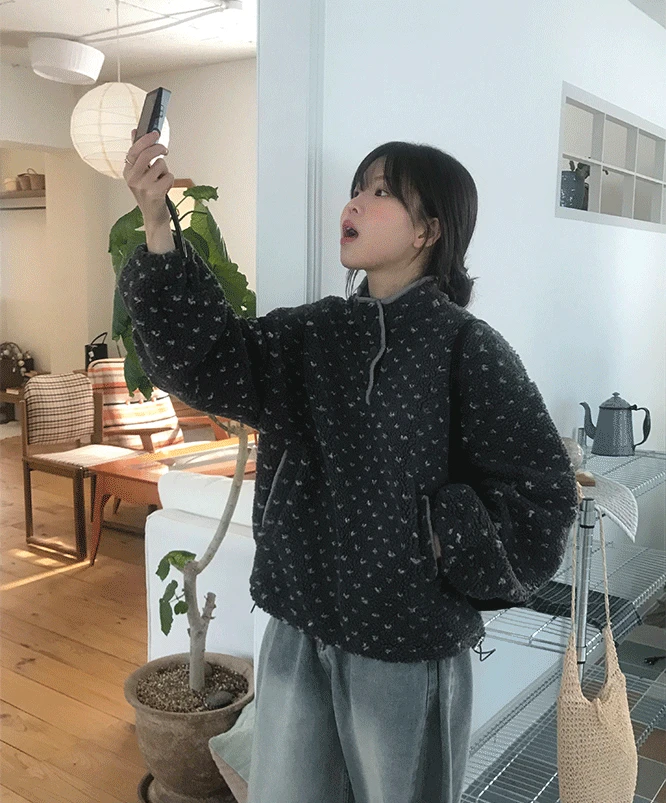 [⛄겨울신상] 아피 후리스 반집업 (2color)/겨울집업/스트링반집업/도트후리스/땡땡이/배색