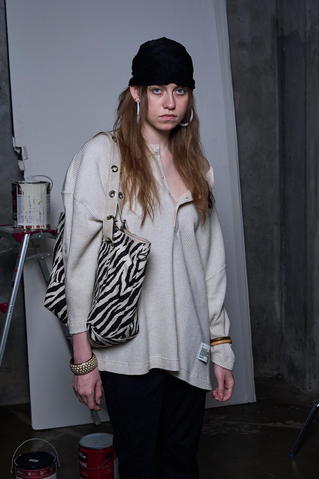 WAFFLE LONG SLEEVE T-SHIRT – IVORY