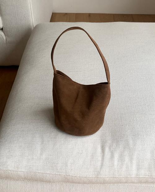 오픈잇히어 suede shoulder bag (camel)