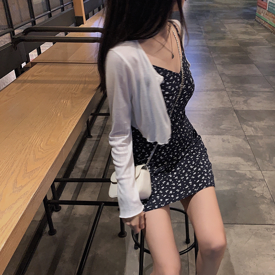 (남친 극찬룩/세트구성) 세리나 크롭 가디건 + 미니 나시 원피스 투피스 세트 - set
