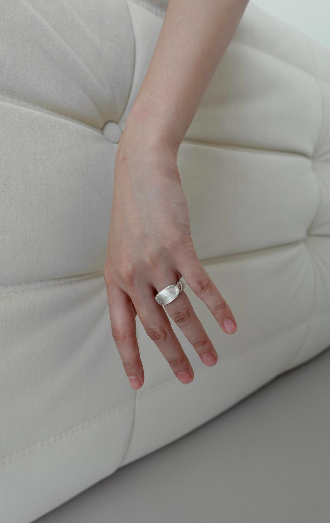 Tangle ring