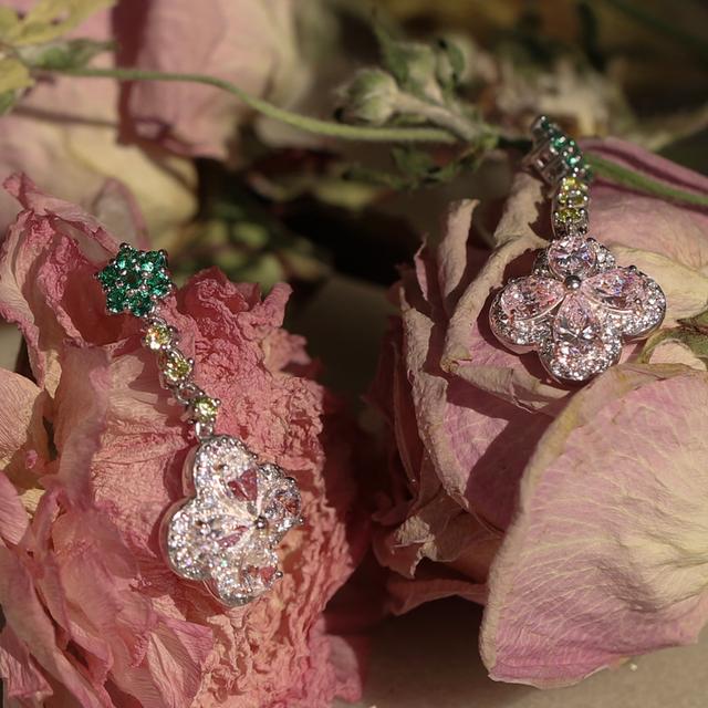 [쏘네]스위스 시그니티 시뮬럿 다이아 로맨틱 블루밍 플라워 목걸이, SSSD Romantic Blooming Flower Necklace(무료로 보증서 발급)