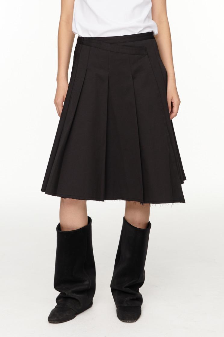 Cut out pleats skirt (BLACK)