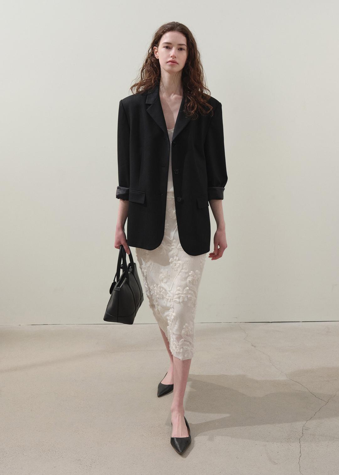 보타 아플리케 스커트