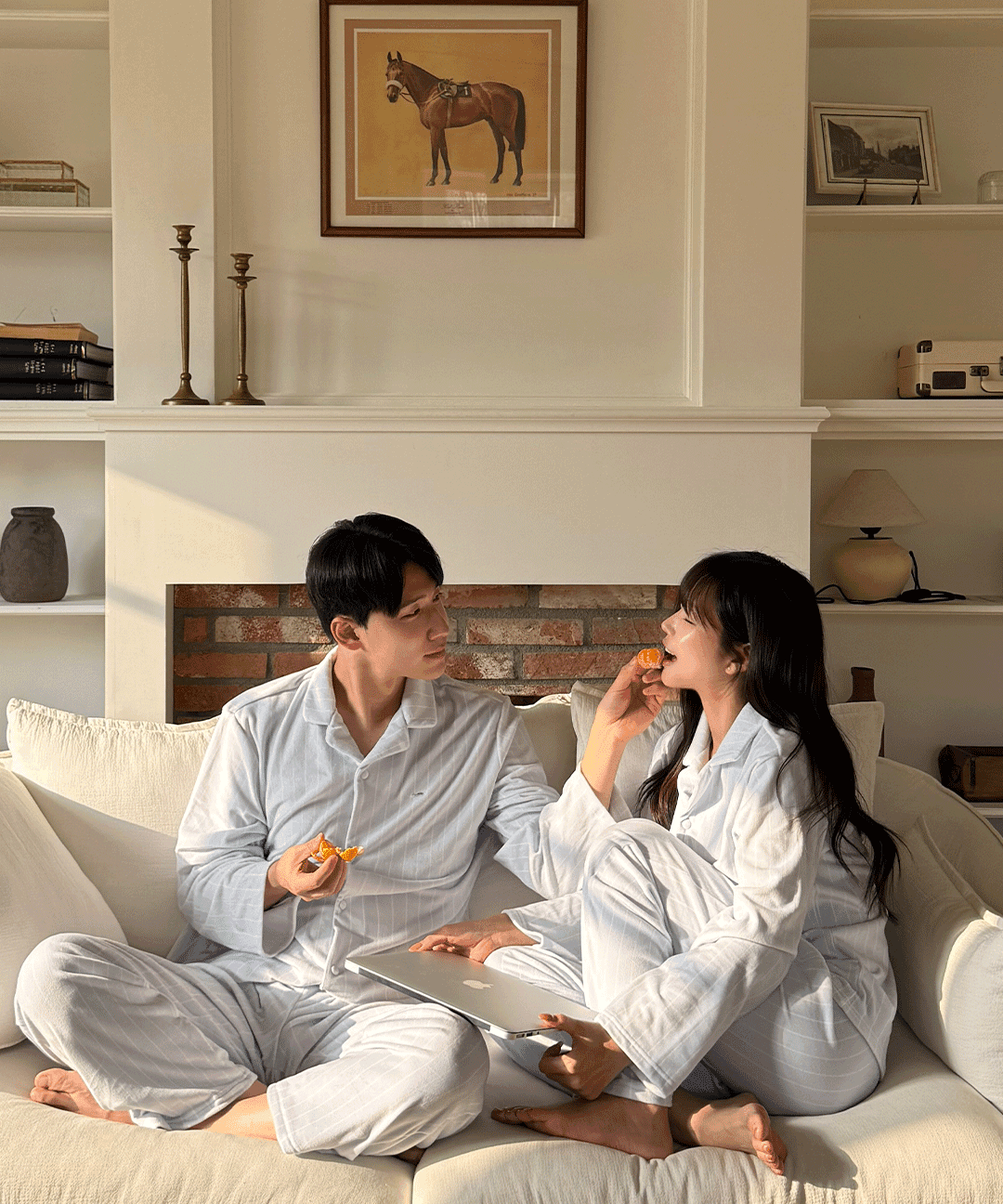 에블린 [인플루언서PICK][커플파자마] 극세사 스트라이프 파자마_EBPPGA114C